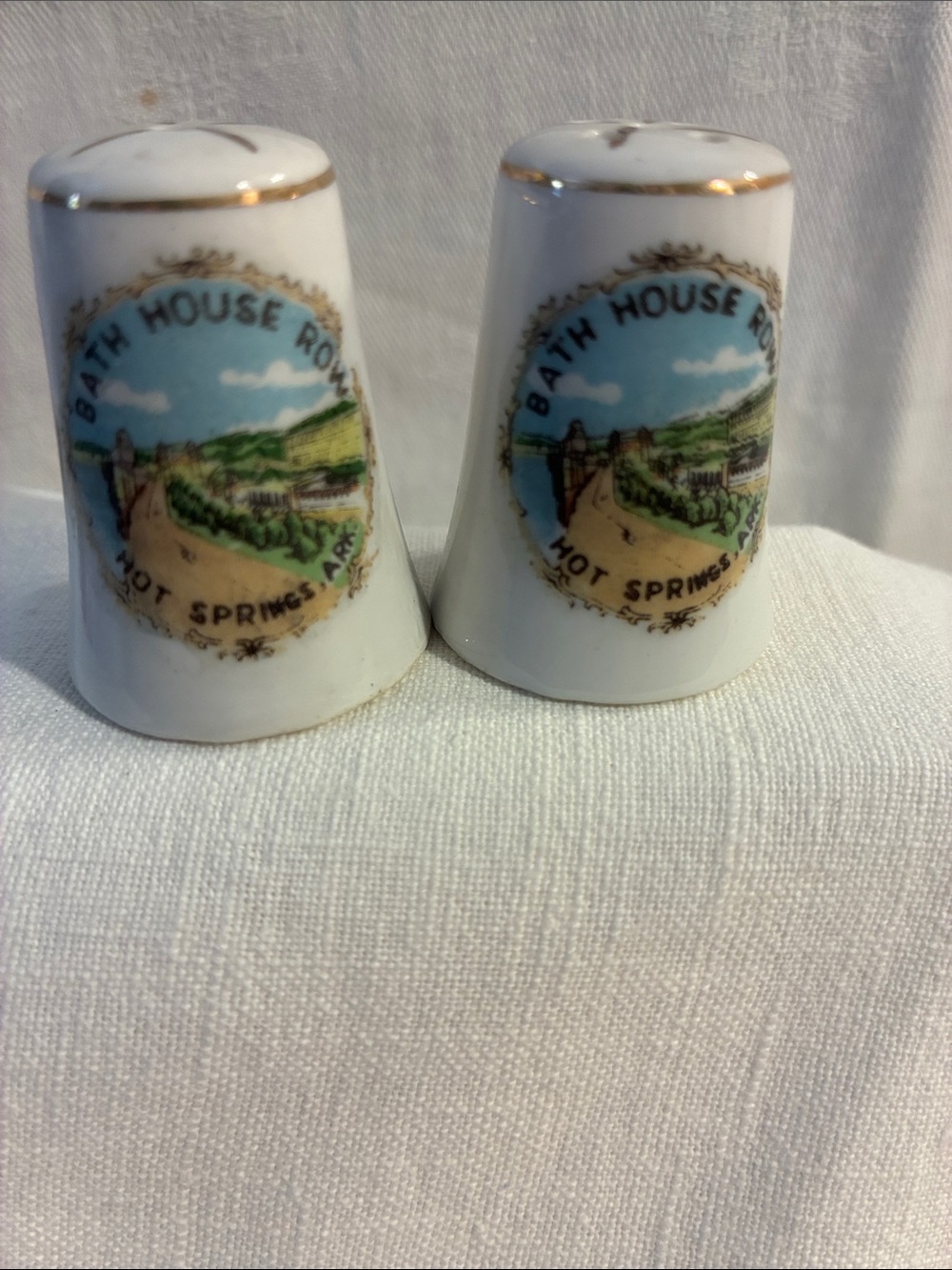 Vintage Hot Springs National Park Bath House Porcelain Salt Pepper Shakers Japan